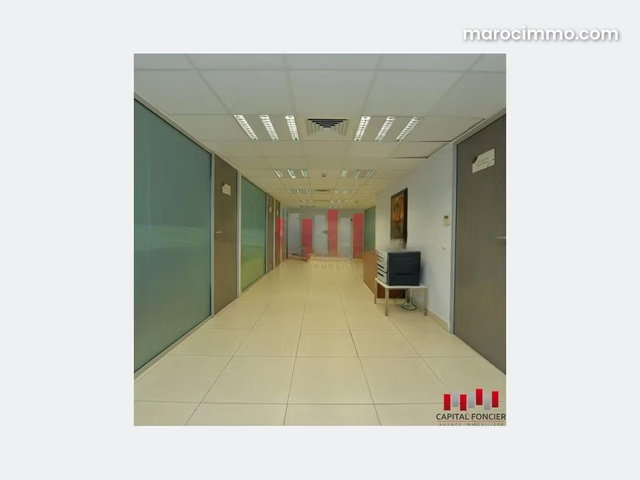 Immeuble de haut standing de 4500 m de surface construite R 10 coté gare casa port a la location — 5
