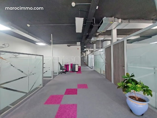 Sale Office 650m2 Marina, Casablanca — 2