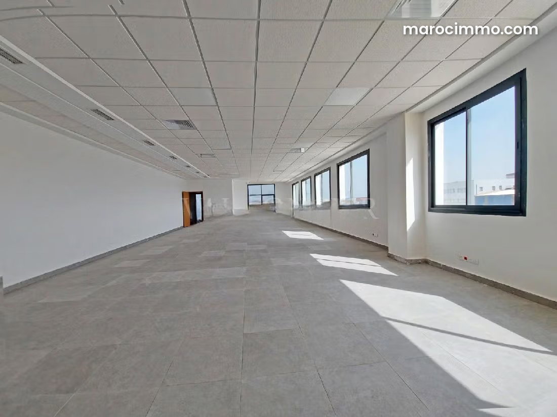 Bureau neuf 156 m², Ain Sebaa, Casablanca, zone Zenata — Casablanca