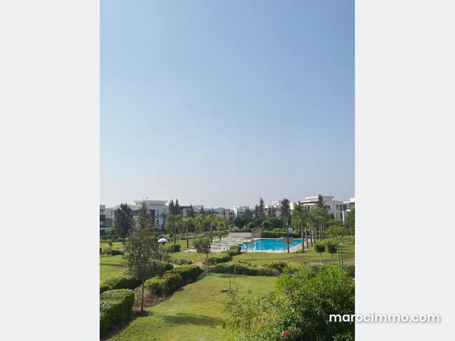 Très bel appartement golf prestigia meublé — Bouskoura