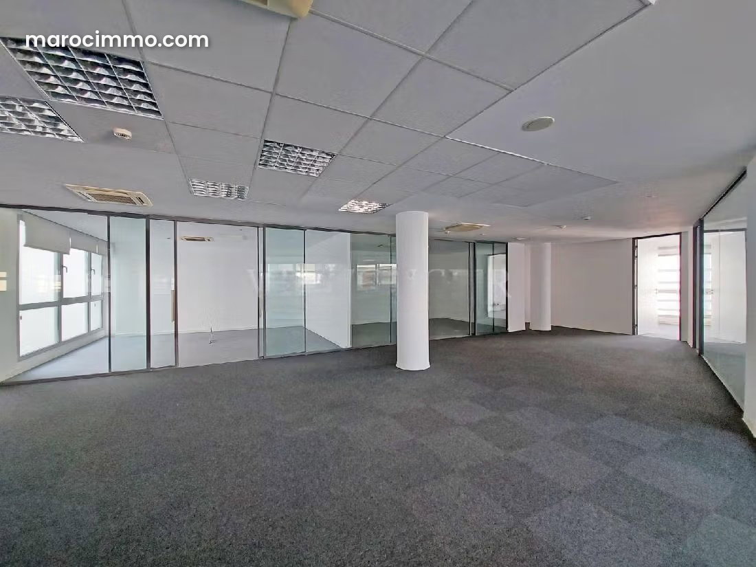 433 sqm Office in Casablanca City Center with 6 Parking Spaces — Casablanca