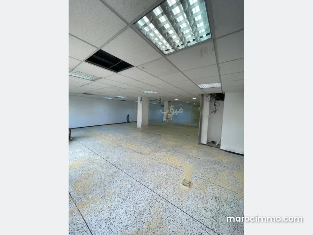 250 sqm Office in Palmier, Casablanca, Air-Conditioned, Parking Included — Casablanca