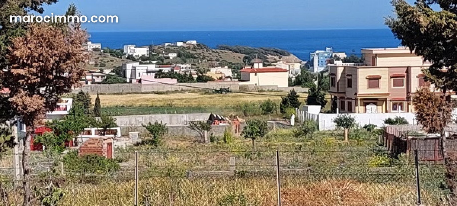 أرض بإطلالة بحرية ساحرة بحي منار في طنجة — طنجة