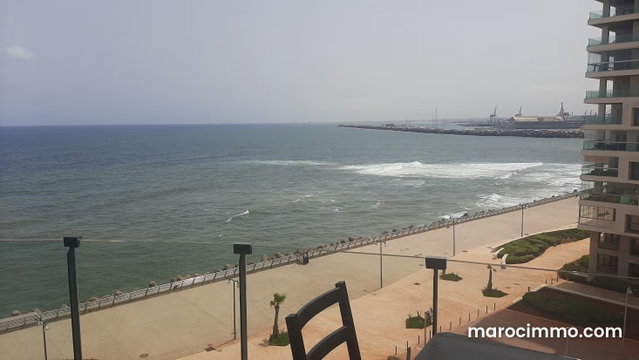 Louez cet appartement à Casablanca Marina. Surface totale 165 m². Meublé — 3