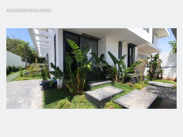 Villa moderne anga sup vide — 2