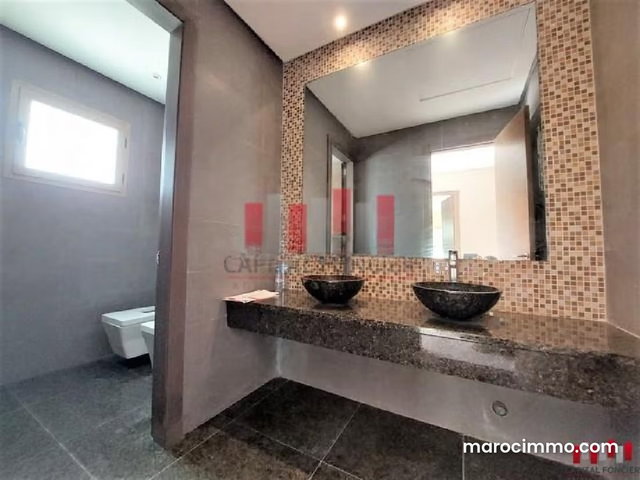 Villa isolee front golf /bouskoura /5 chambres — 3