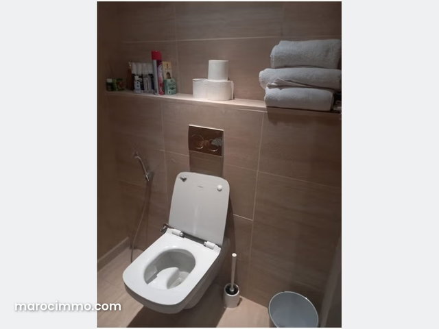 Bel appartement à louer — 3