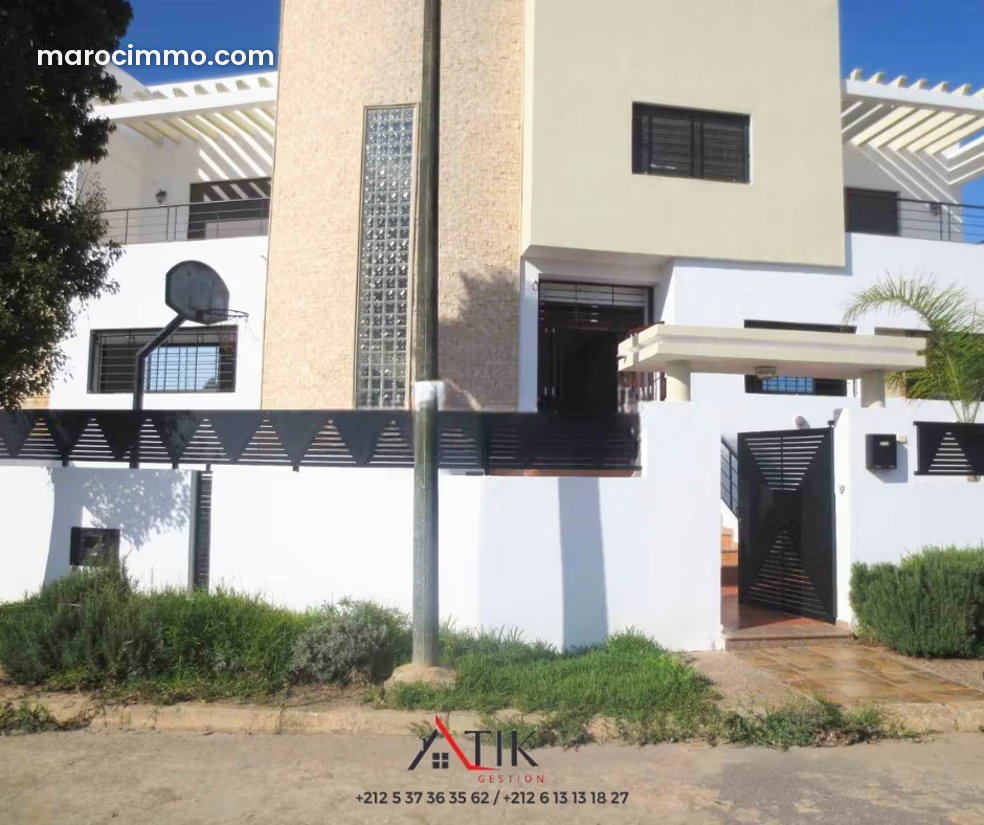 Villa 5 chambres avec jardin et terrasses à Mehdia — Mehdia