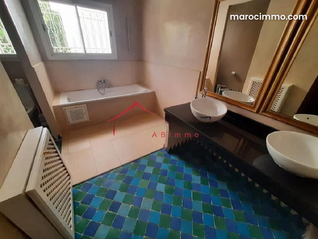 Splendide villa en location à Souissi — 5