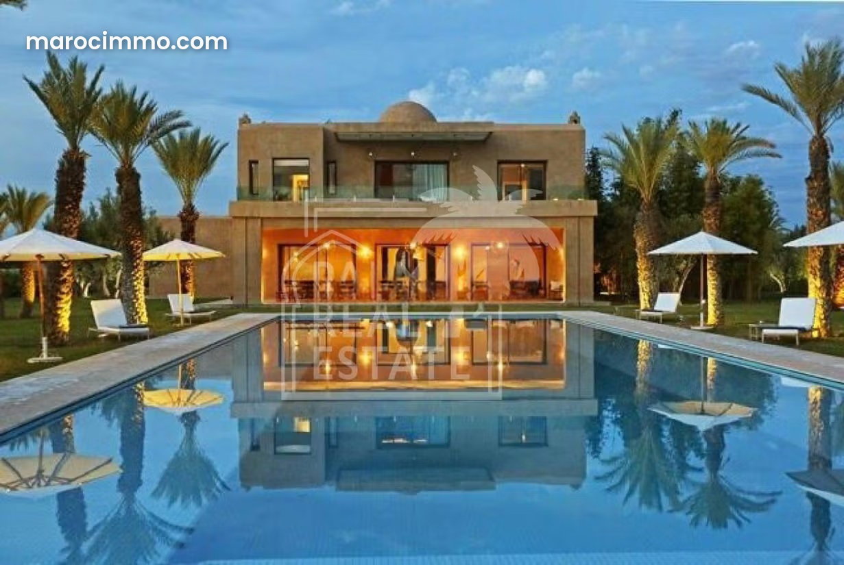 Villa 6 chambres, 1,5 hectare avec piscine, Route de Ouarzazate — Marrakech