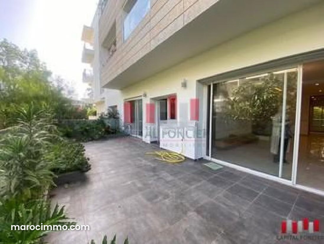 3-Bedroom Apartment with Terrace in Aïn Diab, Casablanca — Casablanca