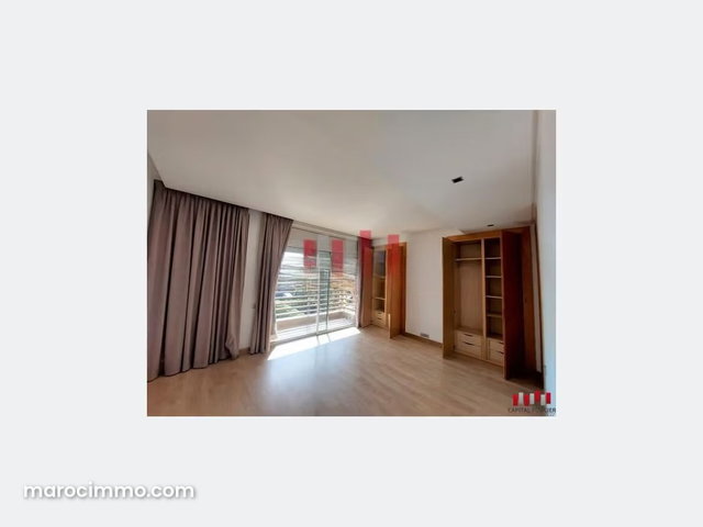 Superbe villa / 3 chambres avec jardin et piscine /bouskoura — 3