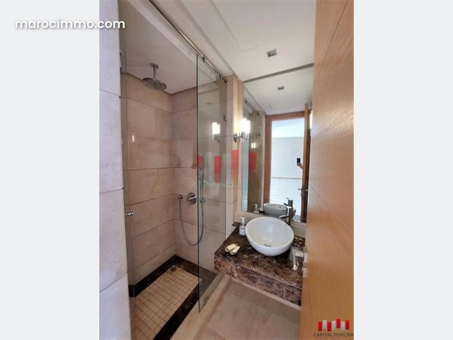 Superbe villa / 3 chambres avec jardin et piscine /bouskoura — 4