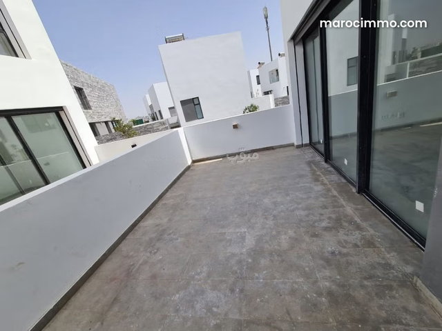 Duplex à louer à la CGI bouskoura — 3