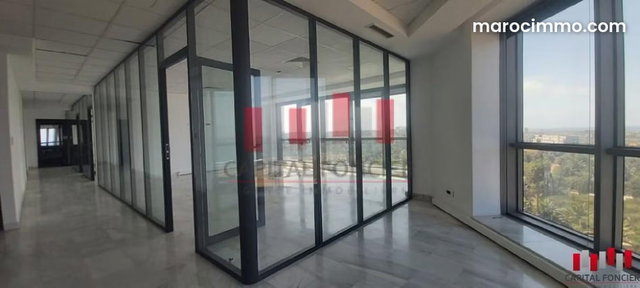 Plateau de bureau de 367 m en plein bld la corniche a la location VUE MER — 2