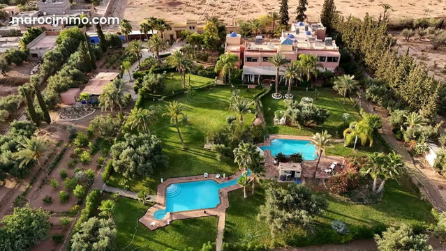 Villa de Prestige à Vendre — 2