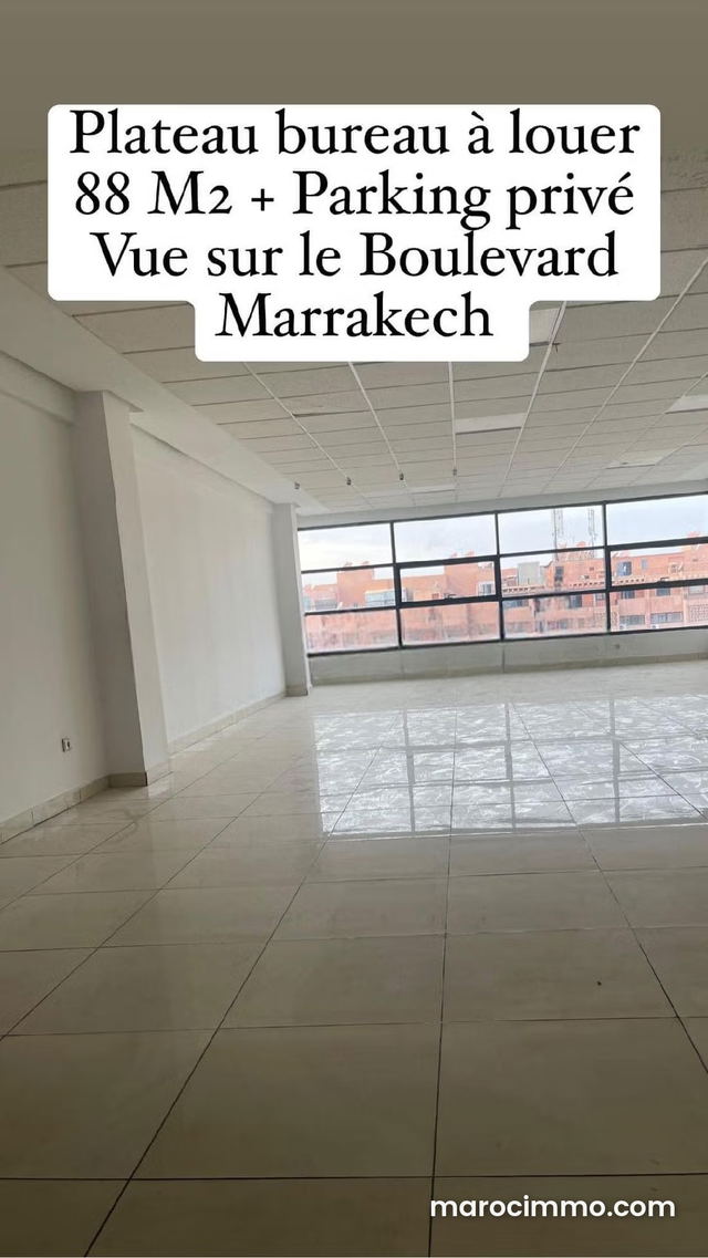 Plateau bureau vue boulevard à louer Marrakech — Marrakech