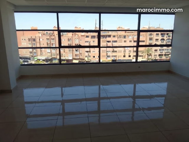 Plateau bureau vue boulevard à louer Marrakech — 2