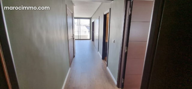 Appt en vente avec magnifique terrasse a racine — 2