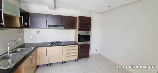 Appt en vente avec magnifique terrasse a racine — 3