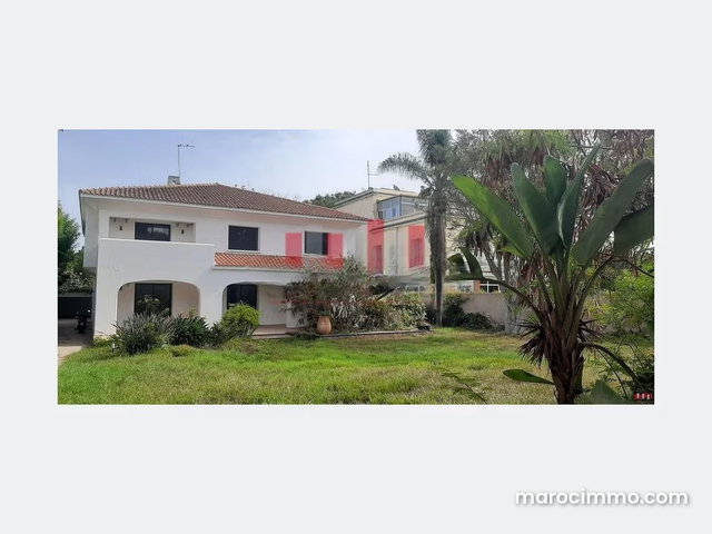 Villa a usage professionnel ou commercial 900 m de surface exploitable a la location en plein bld Kennedy — 3