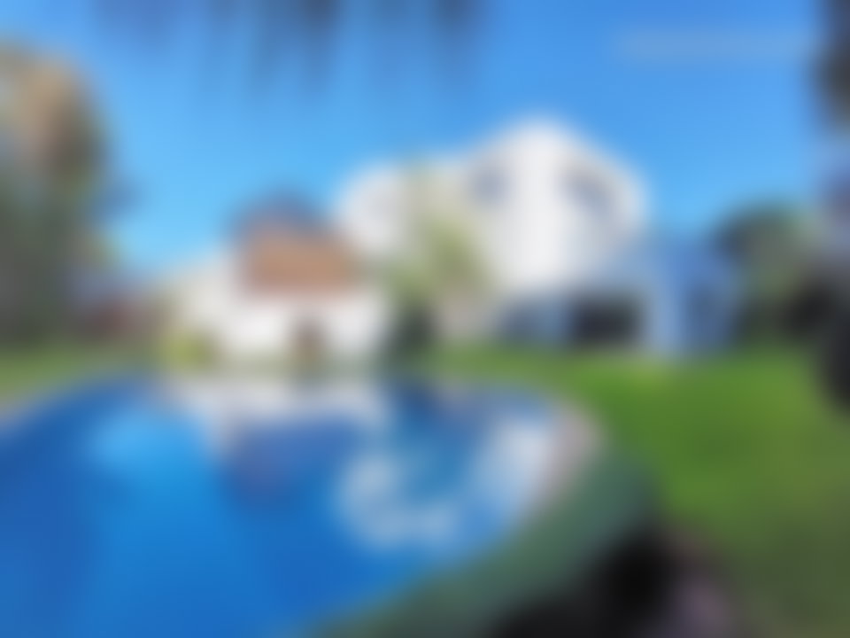 1,400 sqm Villa with 6 Bedrooms, Pool and Garden, Anfa, Casablanca