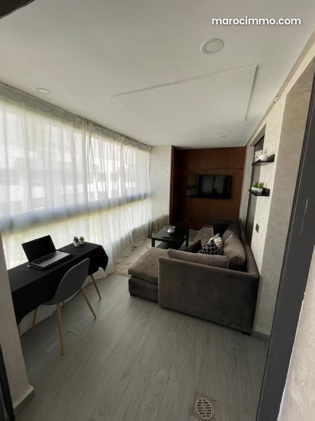 Magnifique studio 78 m2 GRANDE TERRASSE SUD — 2