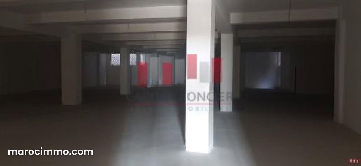 Hangar industriel de 900 m2 en étage avec monte charge a la location zone industrielle mohammedia