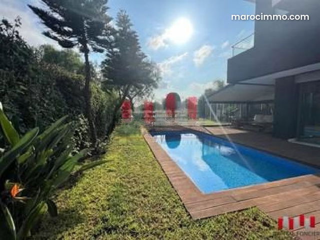 Magnifique villa front golf /bouskoura/ 3 chambres — بوسكورة