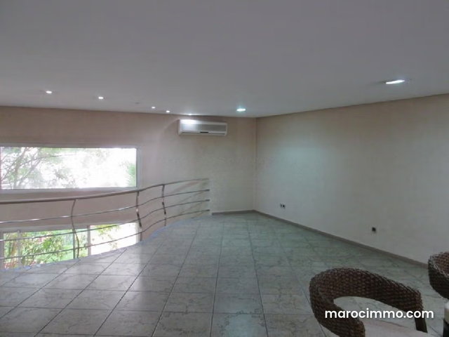 Commercial Space for Rent in RACINE on Bd — 4