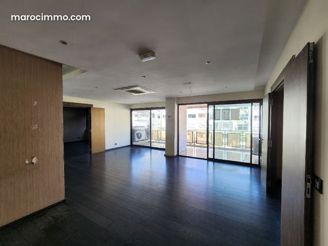 Bureau 365 m² aménagé, bd Massira — Casablanca