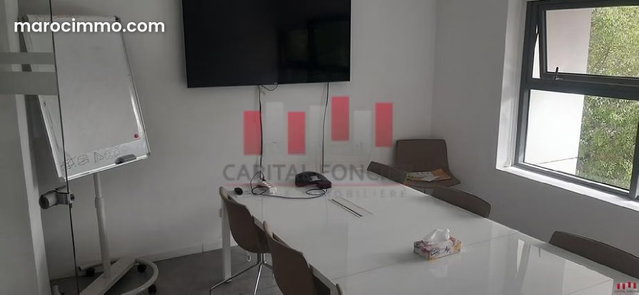 Premium Office Space of 350 m for Rent in Thriving Root District Building — 2