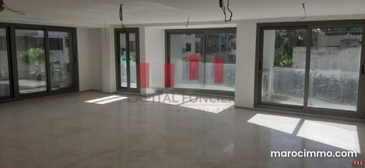Exclusivité Immeuble professionnel neuf R 5 de 2000 m de surface utile aux meilleures normes internationales a la location quartier princesse Maarif