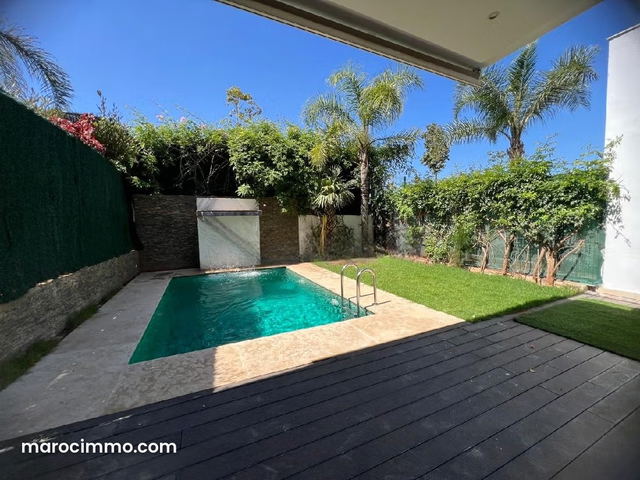 Villa a la location 4 chambres à la Cgi — Bouskoura