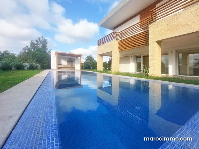 Vente villa jamais habitée 1070m2 5chambres avec piscine La ville verte, Bouskoura — 3
