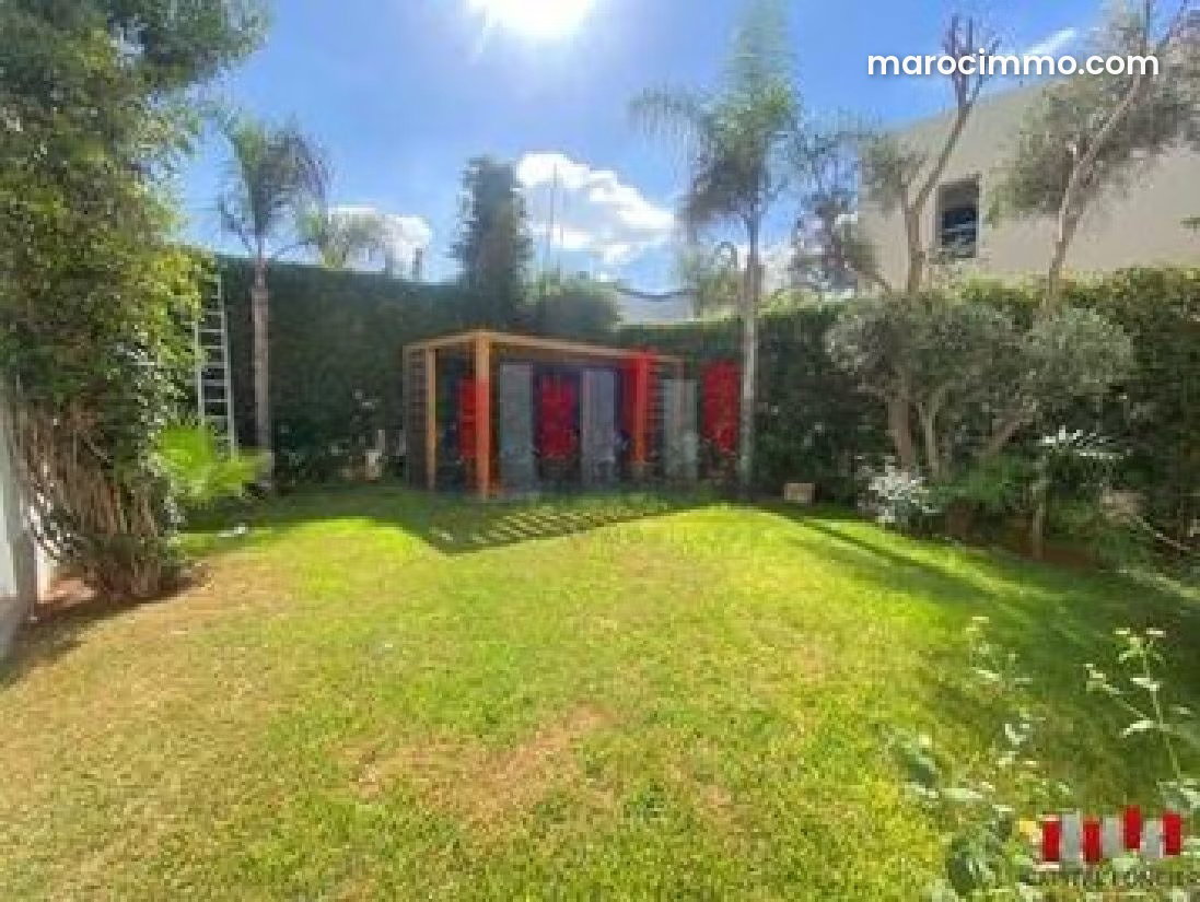 700 m² Furnished Villa with Garden and Fireplace, Aïn Diab, Casablanca — Casablanca