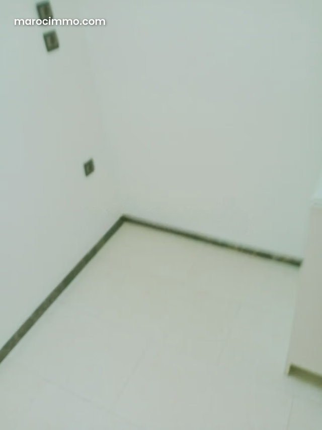 A louer un bureau professionnel — 3
