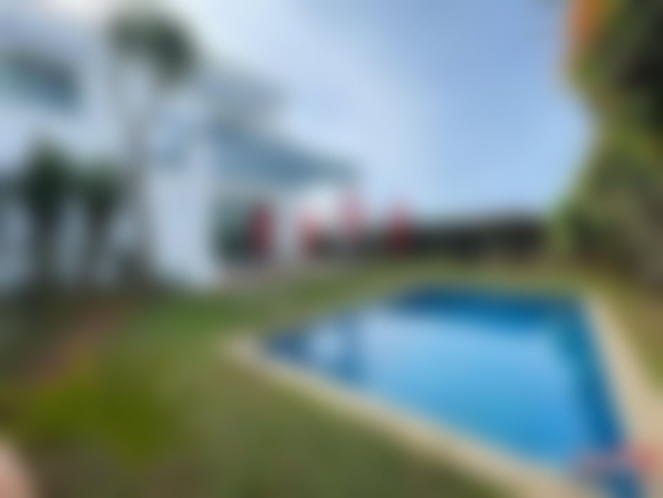 Villa meublée 450 m², piscine et résidence calme, Aïn Diab