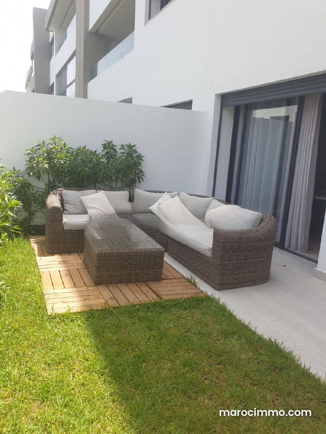 Garden-level apartment for rent in Dar Bouazza — Dar Bouazza