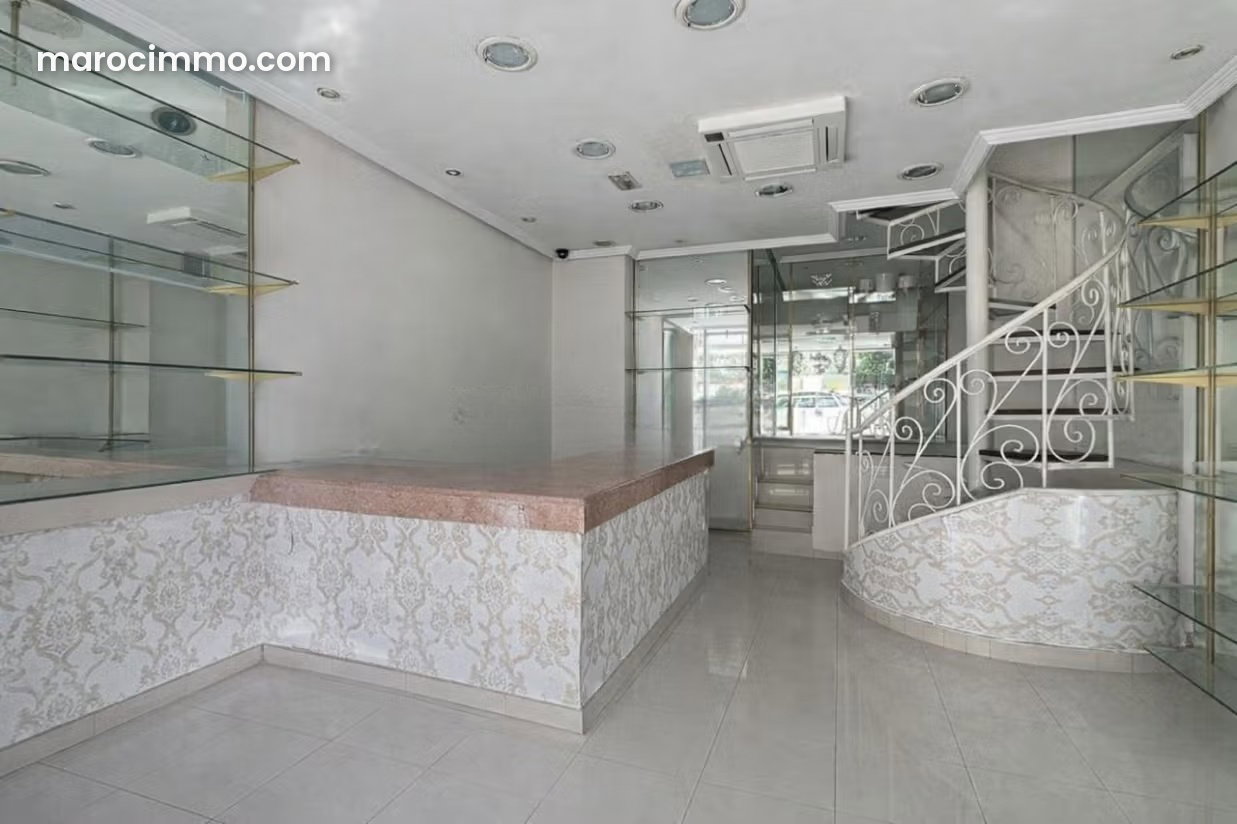 93 sqm Retail Premises with Storefront in Casablanca’s Hospitals District — Casablanca
