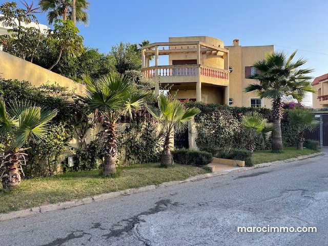 Av villa commerciale bd hassan II mohammedia — 2
