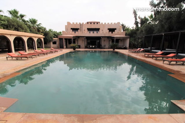Luxurious Riad with Mountain View — 3