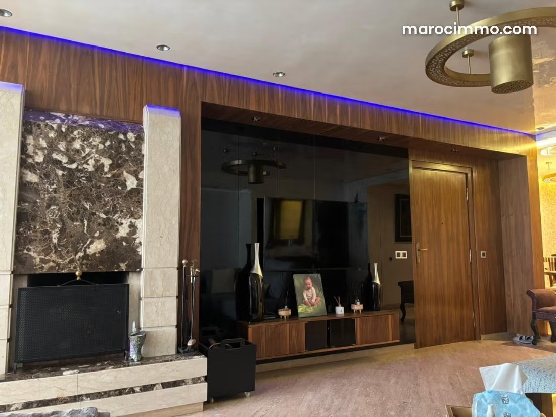 190 sqm Apartment, 3 Furnished Bedrooms, Gauthier, Casablanca — Casablanca