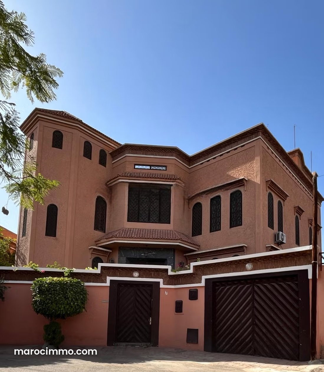 550 m² Villa with Pool and Mountain Views, Semlalia, Marrakech — Marrakesh