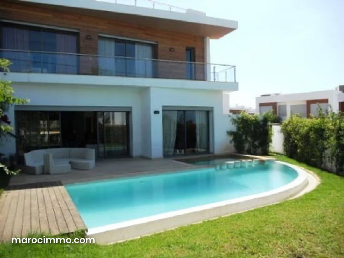 694 sqm Villa with Pool and Sea Views in Aïn Diab, Casablanca — Casablanca