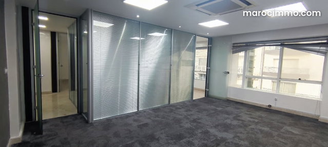 Bureau à louer 200m à Anfa à Casablanca — 4