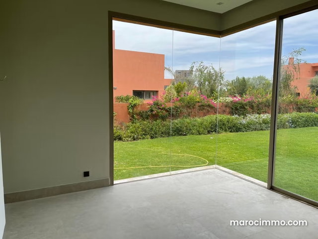Excellent Modern 4 Bedroom Villa for Long-Term Rent in a Secure Residential Complex — 4