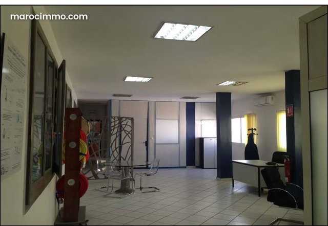 Local industriel de 2346m² à Ain Sebaa — 4