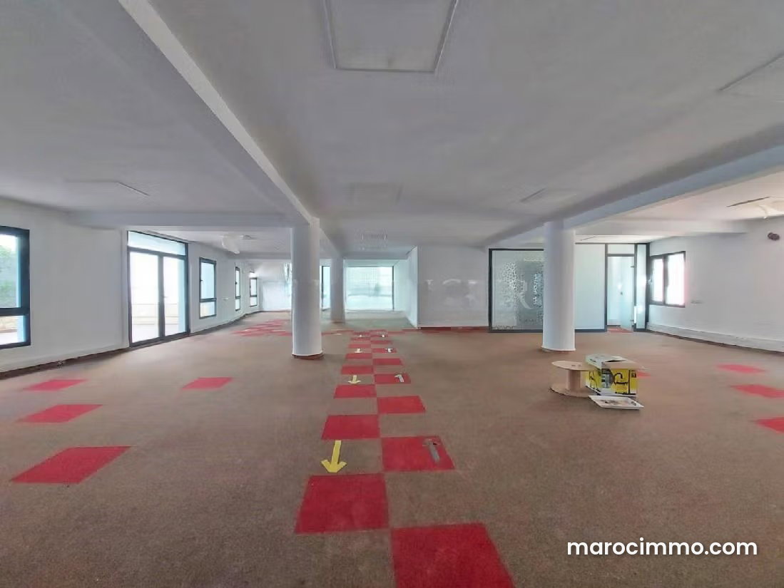 Bureau 640 m² avec terrasse, Sidi Maarouf, Casablanca — Casablanca