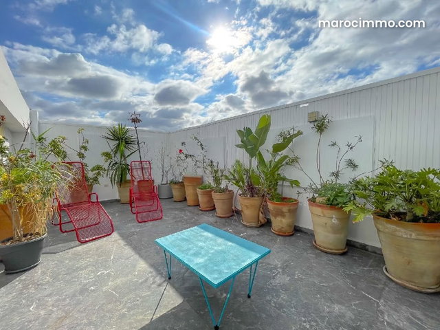 Golden Triangle, Furnished Duplex 175m² with Terrace — 3
